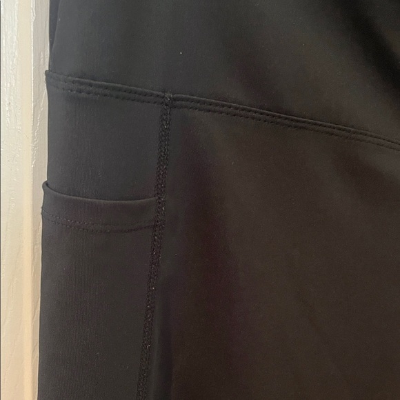 BALLY Black High-Waisted Athletic Leggings Women’s size 2X - Picture 3 of 6